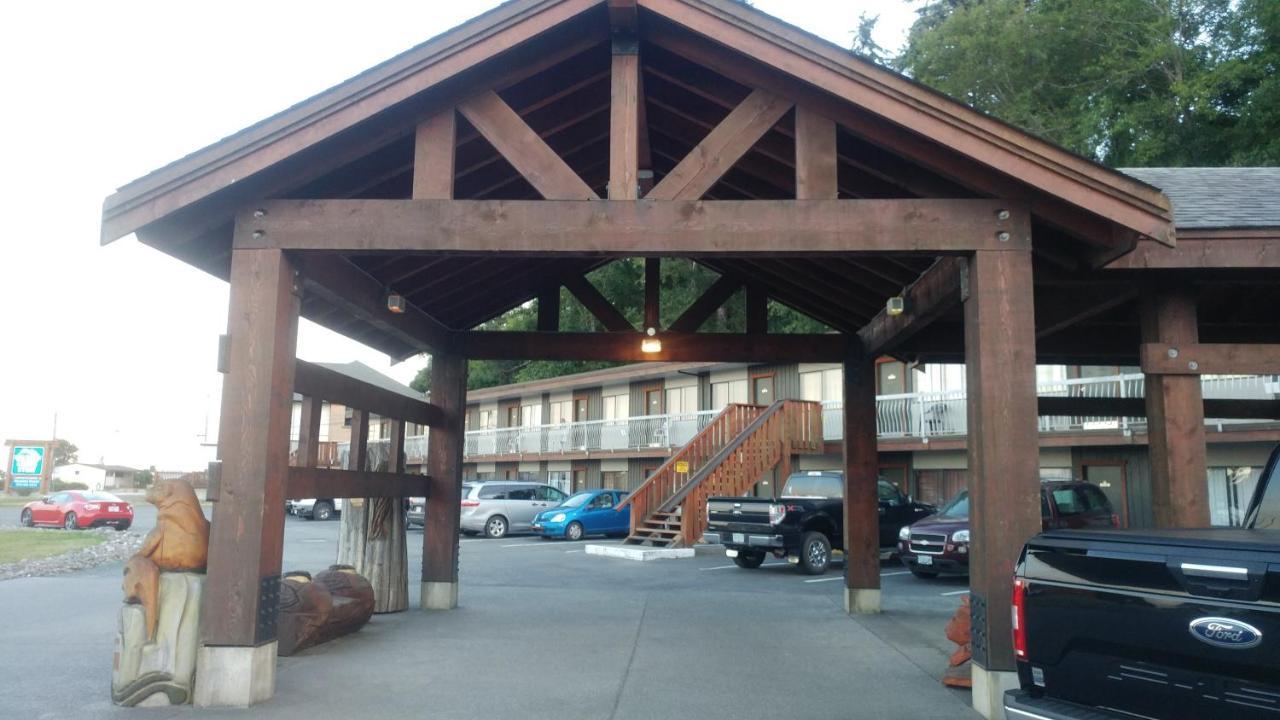 Big Rock Motel Кэмпбелл-Ривер Экстерьер фото